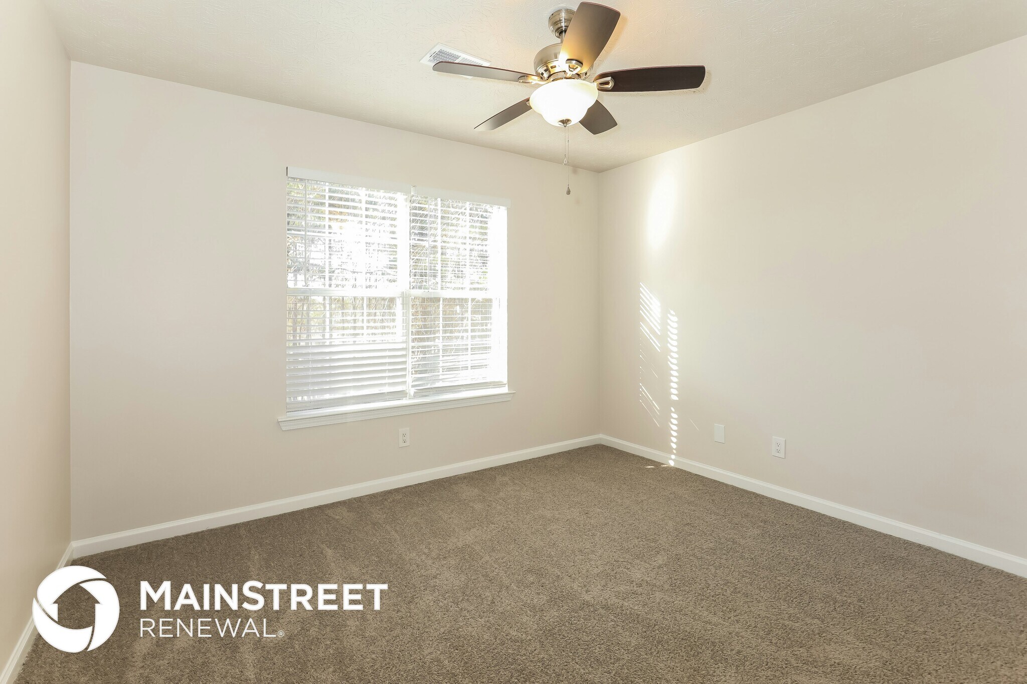 Building Photo - 316 Player's Cir