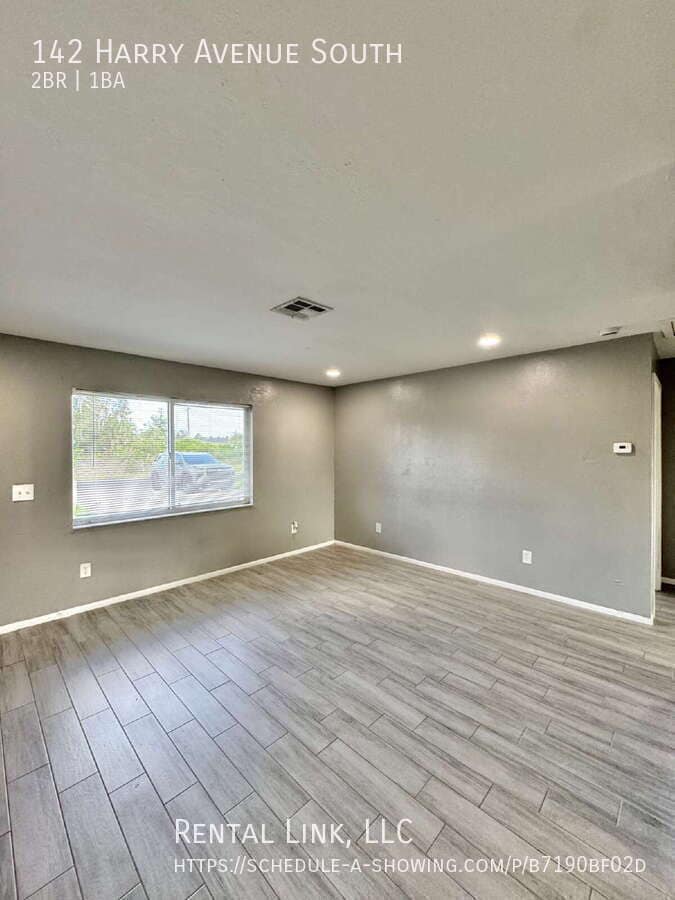 Building Photo - 142 Harry Ave S