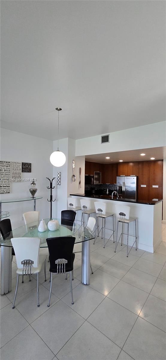 Building Photo - 7901 Hispanola Ave