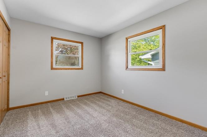 Building Photo - 2040 Blueberry Ln