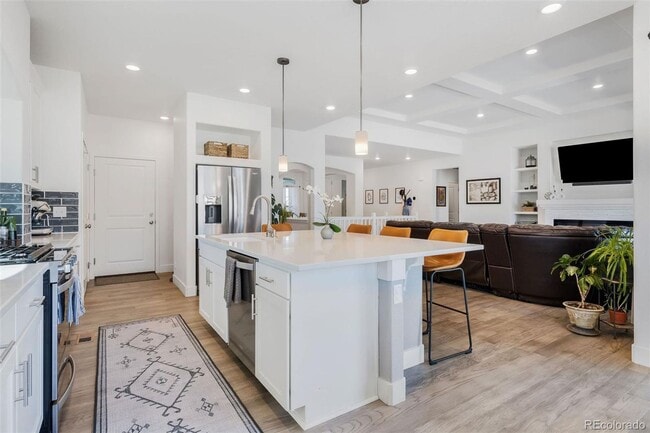 Building Photo - For Rent | $4,395/Month | 5 Bed | 4 Bath