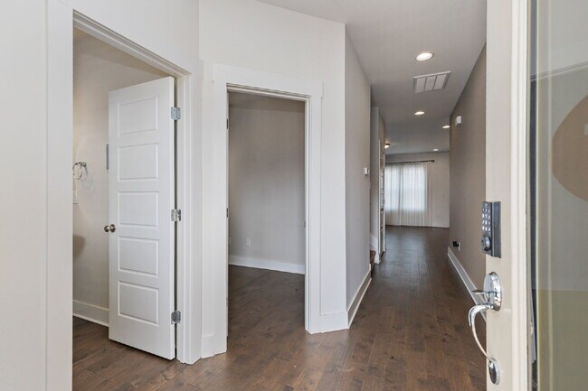 Building Photo - Charming 3-Bed Home with Spacious Layout in Wendell Falls