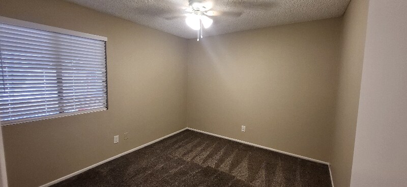 Building Photo - 1567 W Javelina Ave