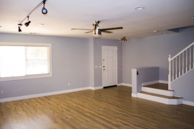 Building Photo - 25848 Iris Ave