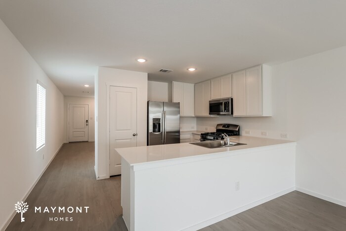 Building Photo - 2408 Shady Grv