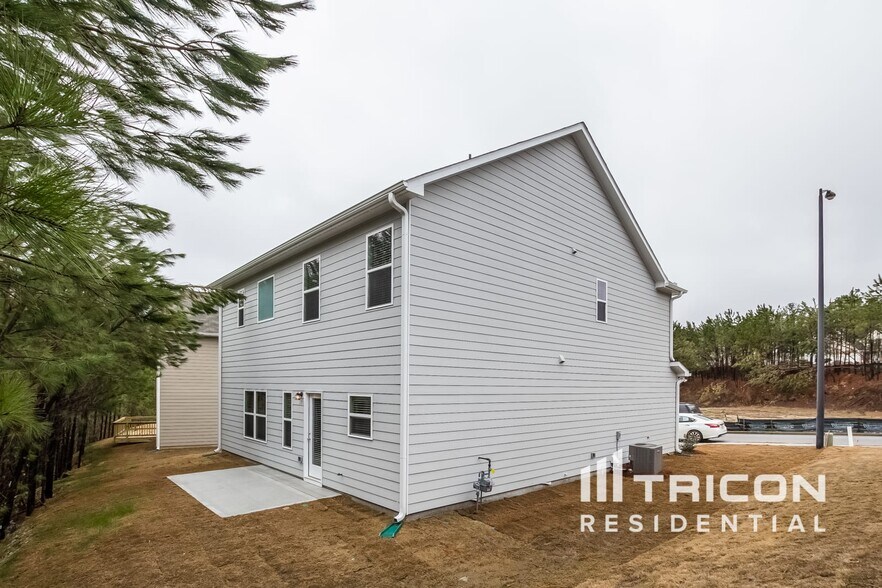 Building Photo - 47 Thorndale Ct