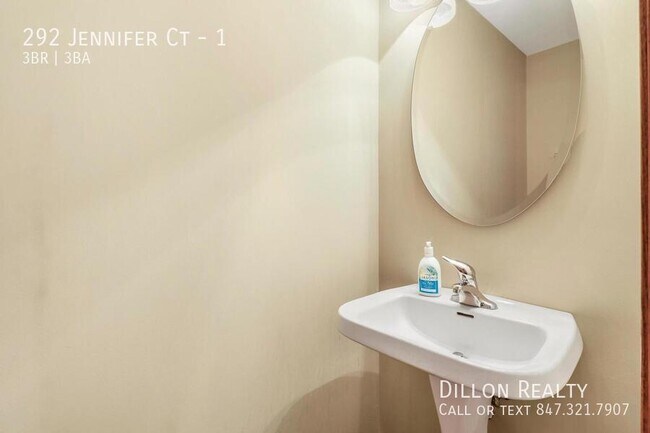 Building Photo - 292 Jennifer Ct