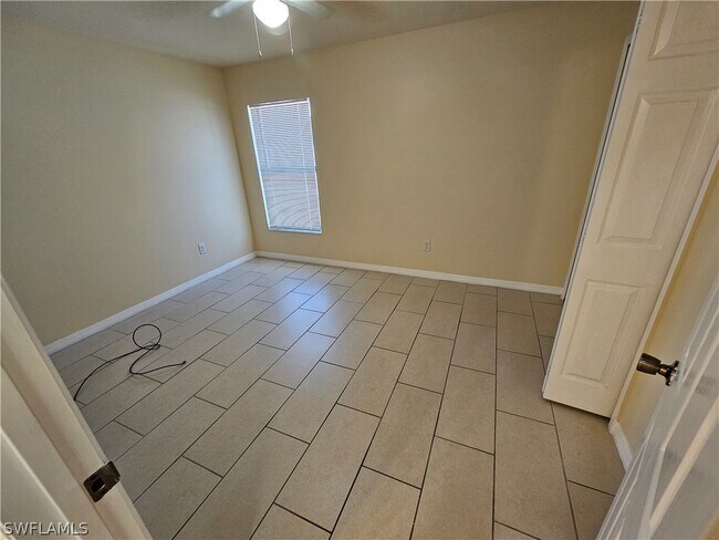 Building Photo - 1622 SW 33rd St