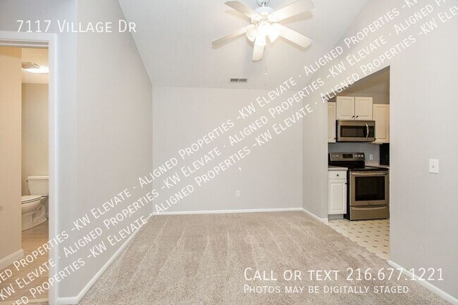 Building Photo - 7117 Village Dr