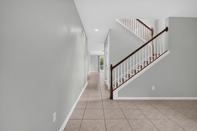 Building Photo - 13685 Goodson Pl