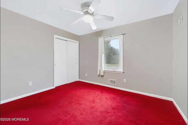 Building Photo - 1317 3rd Ave
