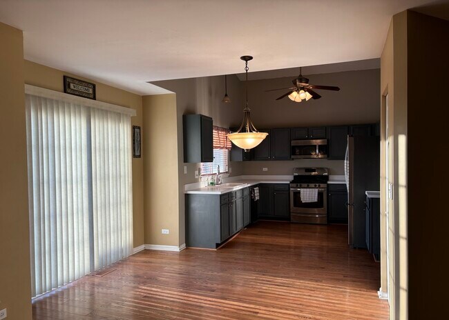 Building Photo - 2081 Litchfield Ln