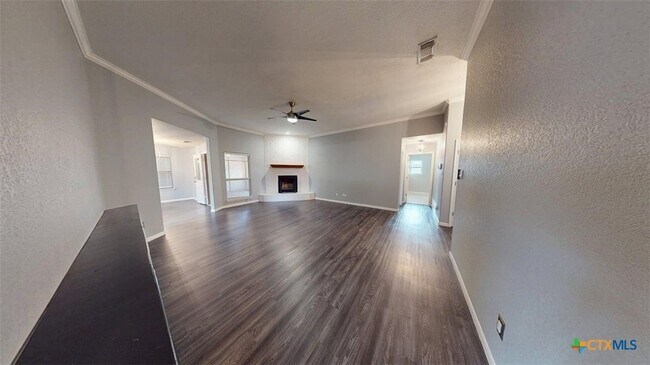 Building Photo - 106 Cedar Ridge Dr