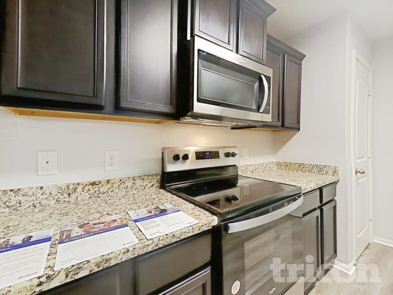 Building Photo - 7007 Capeshaw