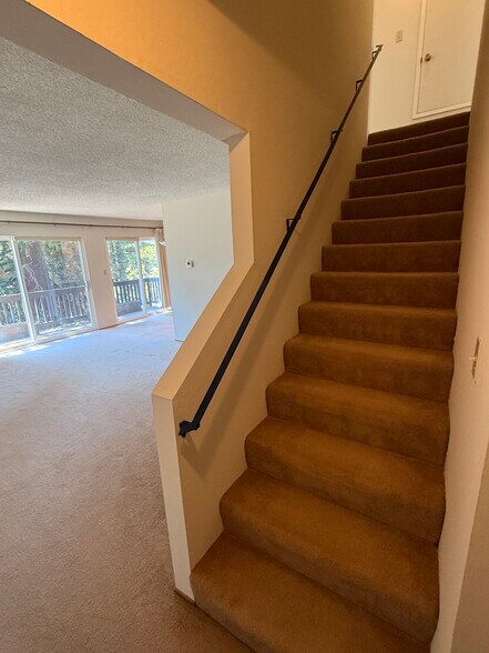 Living Room/Stairway - 1771 Gazelle Way