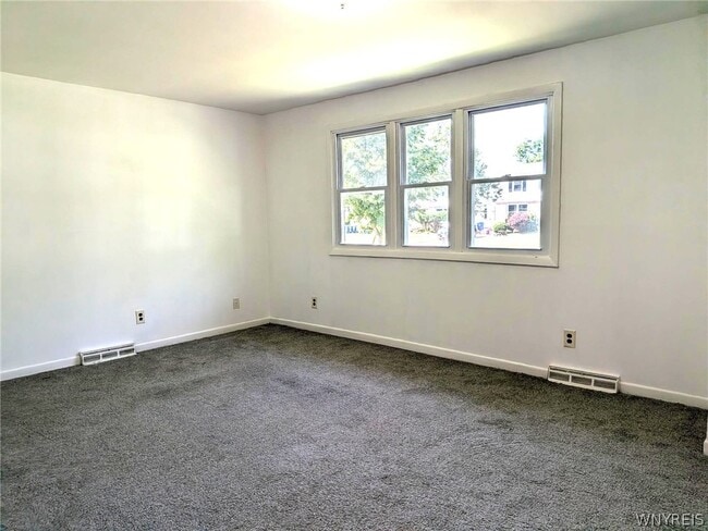 Building Photo - 253 Glenhaven Dr