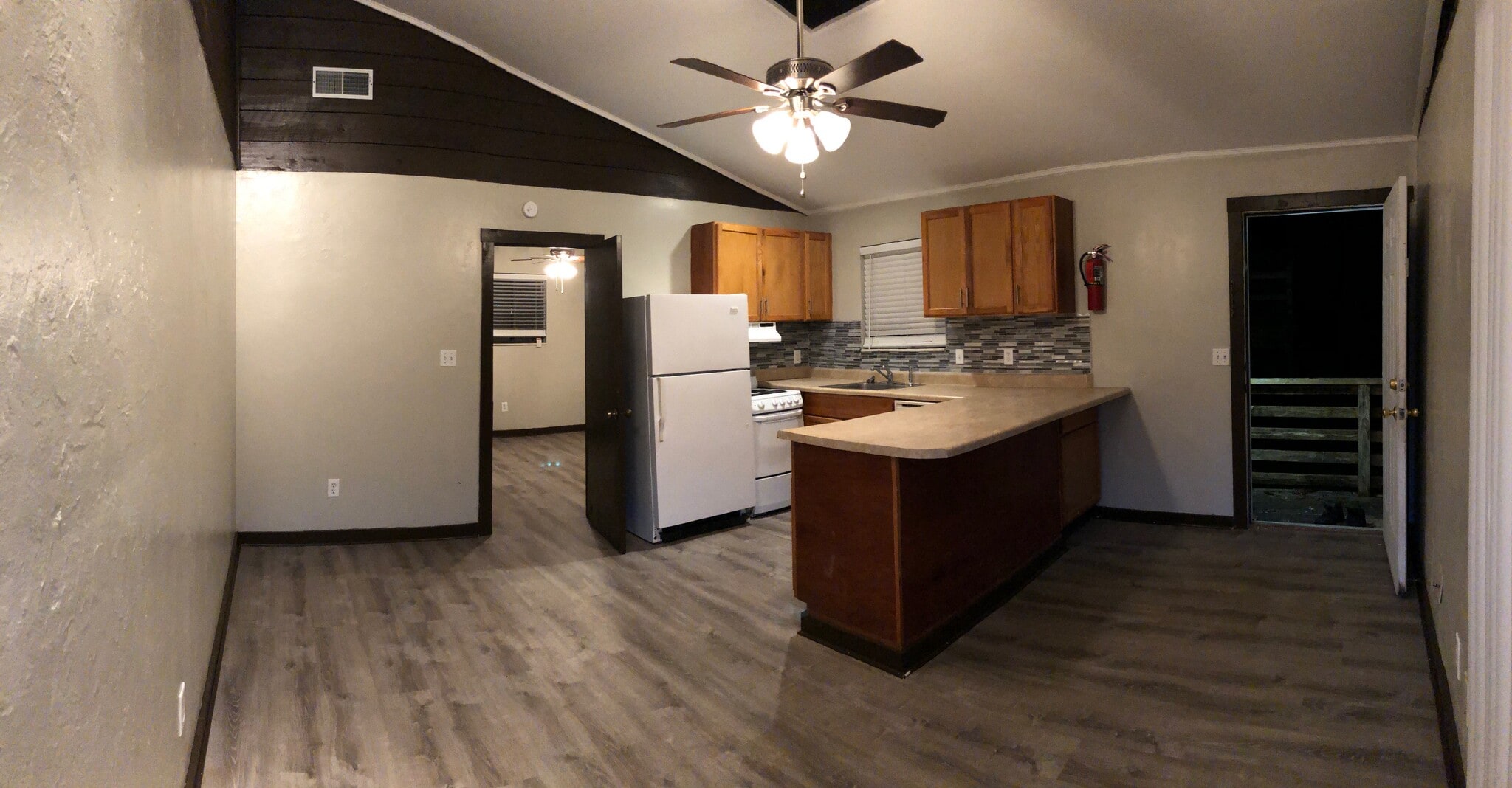 Building Photo - 1356 Linda Ann Dr