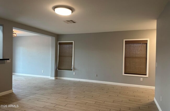 Building Photo - 1401 S 228th Ln