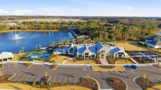 Building Photo - 6962 Jared Oaks Dr