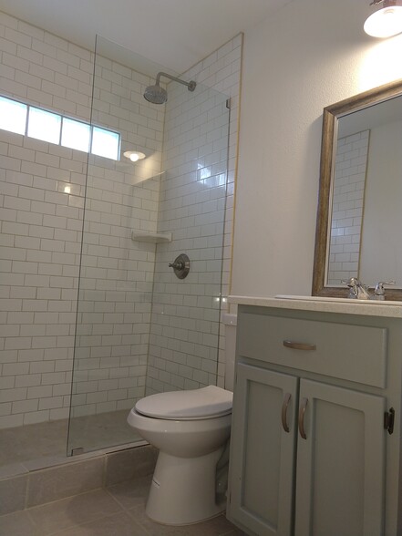 A spacious shower with a relaxing feel is a perfect way to start your day or end a crazy week. - 2625 Cincinnati Ave