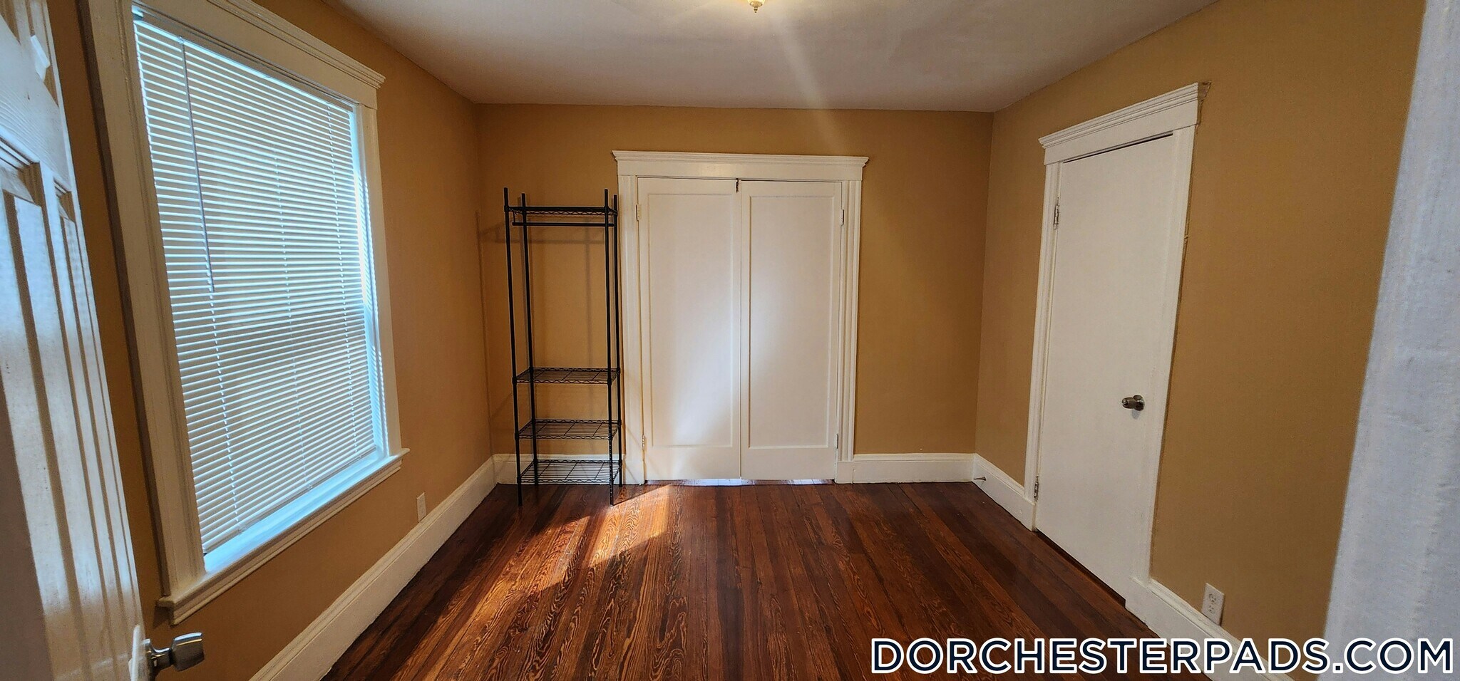 Building Photo - 105 Draper St