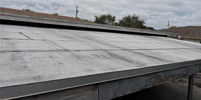 Building Photo - 5360 Fletcher St