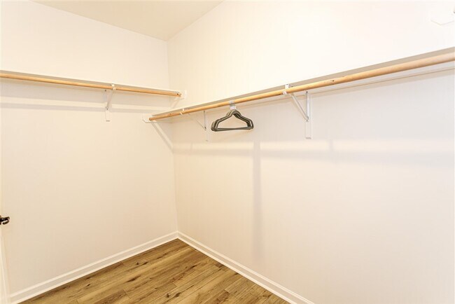 Building Photo - 2931 Niccoline Way