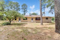 Building Photo - 3450 Cornell Dr