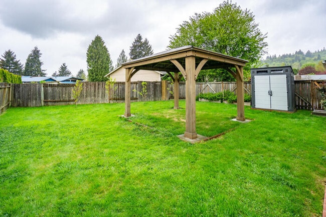 Building Photo - BEAUTIFUL THREE BEDROOM RANCH IN WEST LONGVIEW