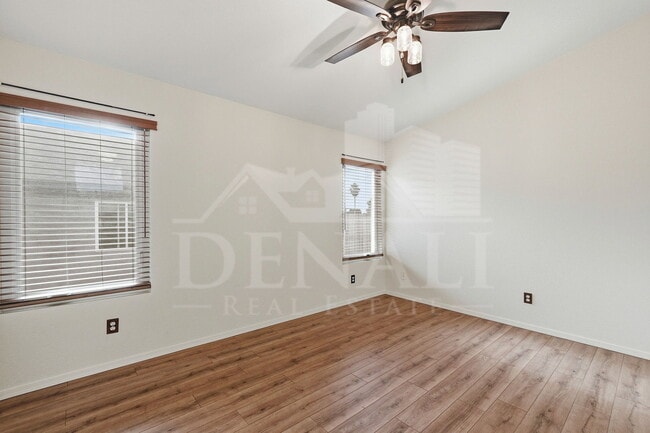 Building Photo - 9699 E Vendela St