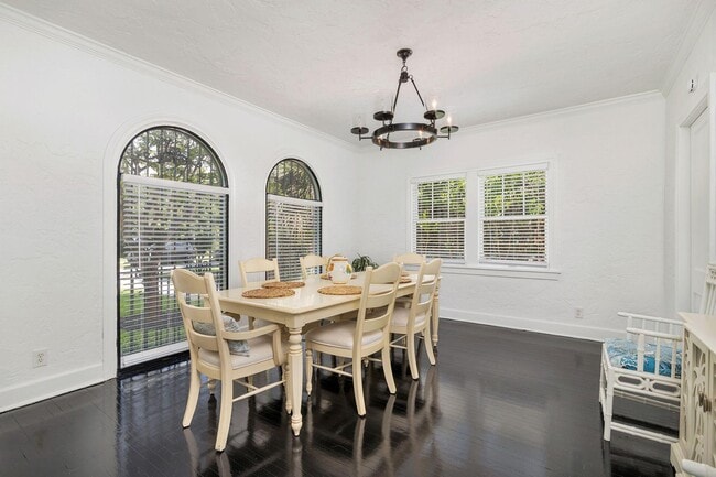 Building Photo - 3020 Vincent Rd