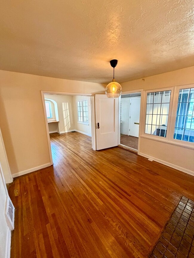 Building Photo - 259 E 2100 S