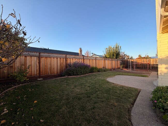 Building Photo - 5929 Mabie Ct