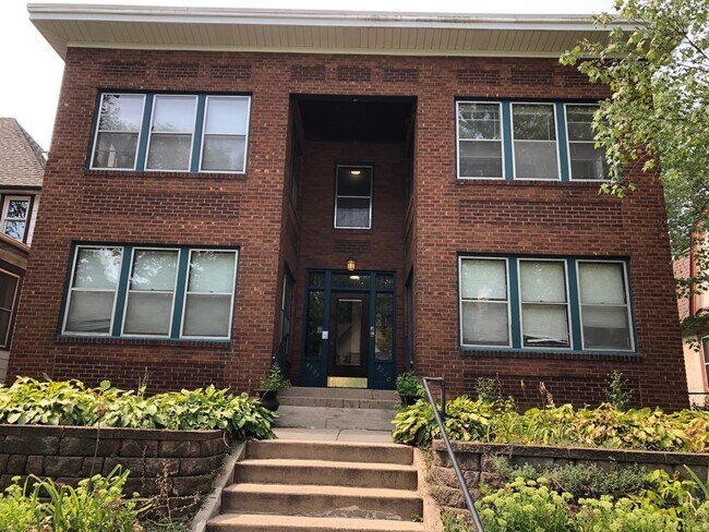Primary Photo - 3220 Aldrich Ave S