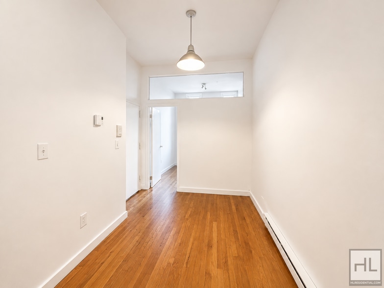 Building Photo - GREENE AVENUE / 2-Bed / Duplex / Backyard
