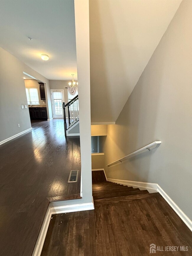 Building Photo - 1305 Hudson Cir