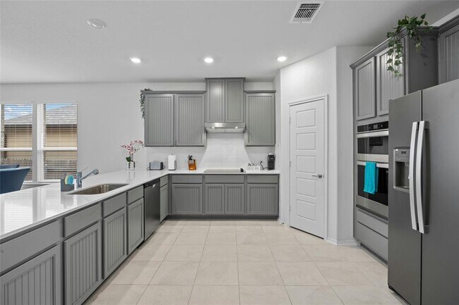 Building Photo - 12529 Hallstatt Dr