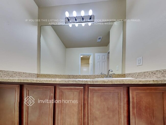 Building Photo - 5902 Deep S Dr