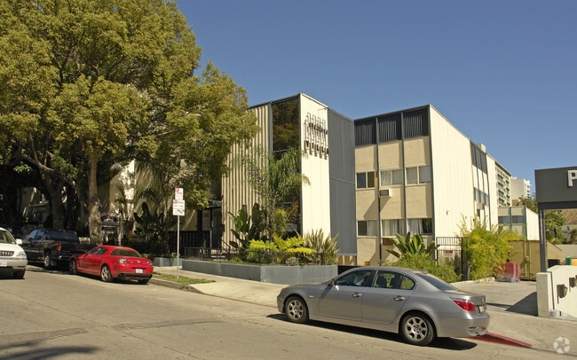 Primary Photo - Sycamore Villa