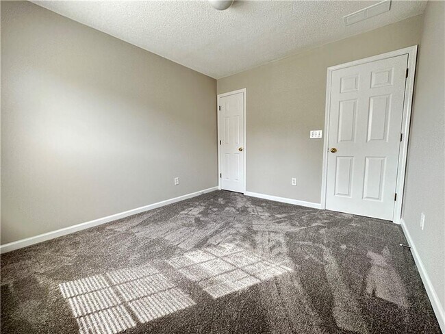 Building Photo - 3613 Gainesway Trace