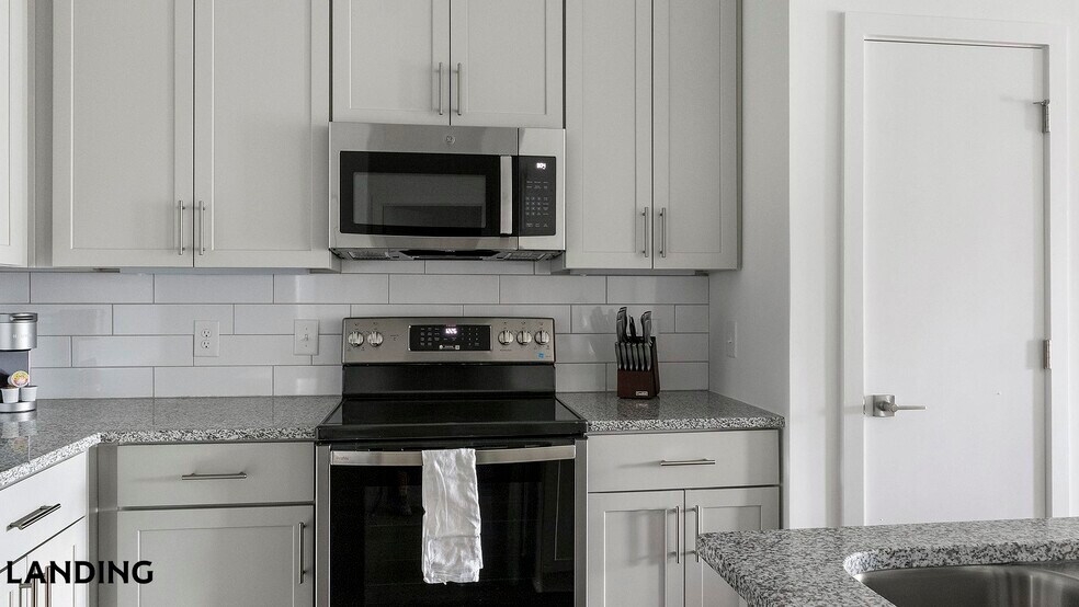 Building Photo - 2110 Birkhall St