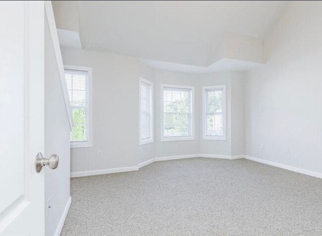 Building Photo - 7 Merrimac Way