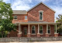 Building Photo - 1 bed 1.5 bath Stand Alone Townhome. Move-In Anytime Between March 15 - May 1st.