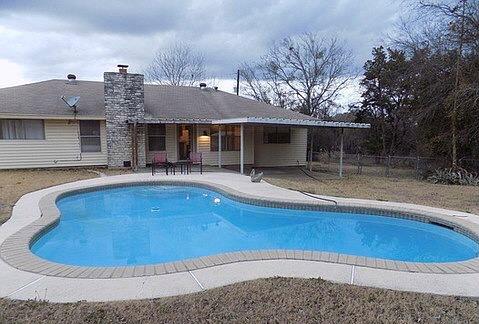 Building Photo - 509 Meadowbrook Dr