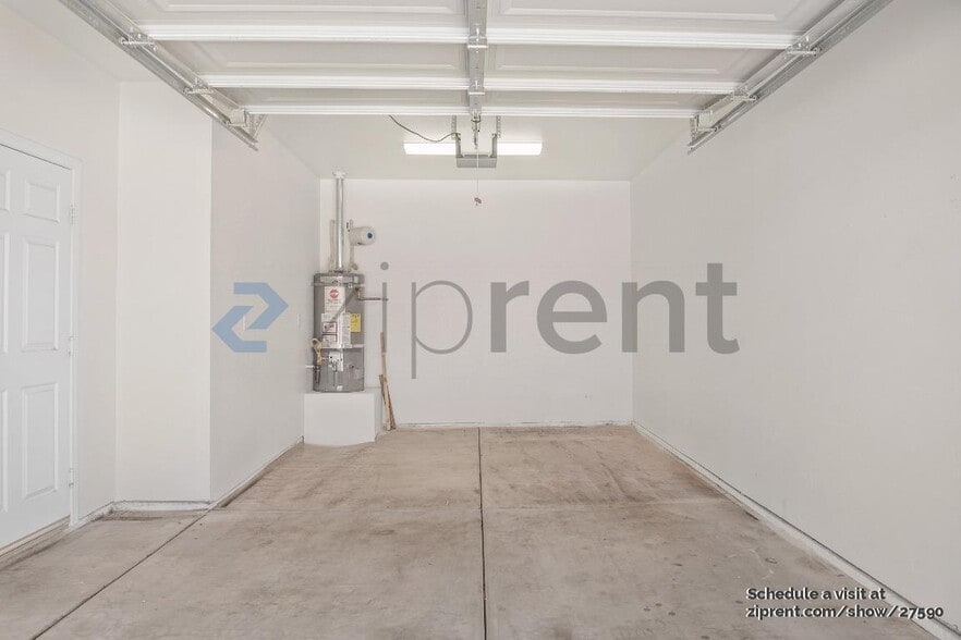 Building Photo - 16472 Smoke Tree St