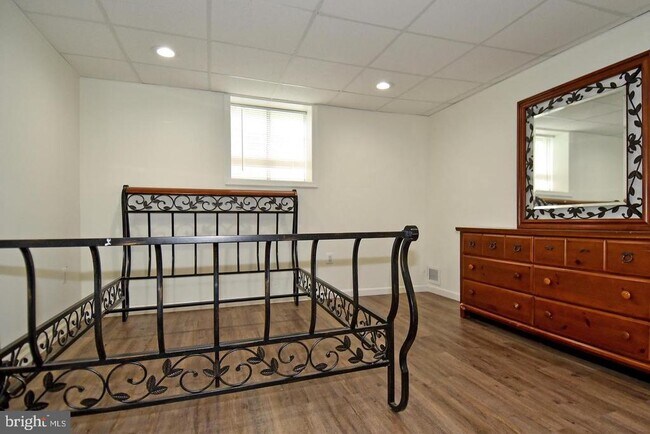Building Photo - 3714 Carriage House Ct