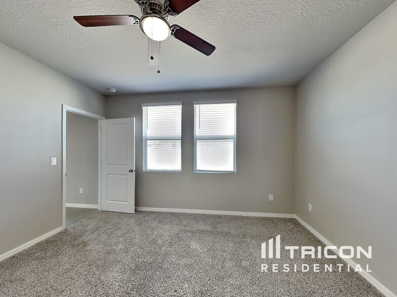 Building Photo - 7107 Amelia River Dr