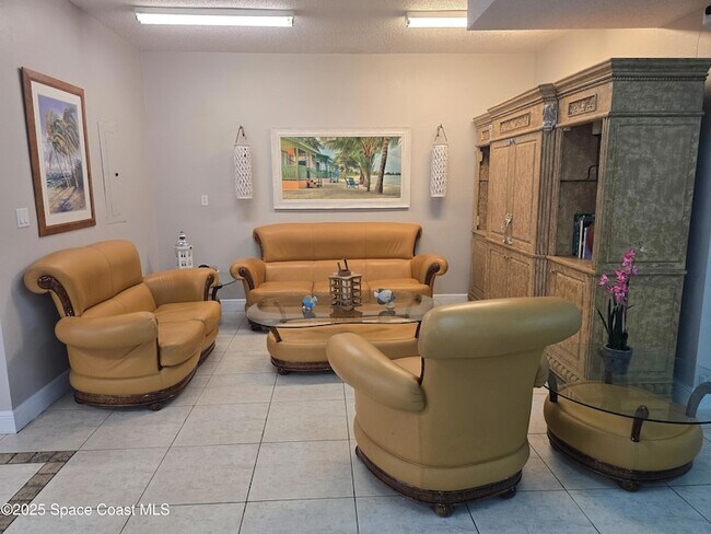 Building Photo - 250 N Banana River Dr