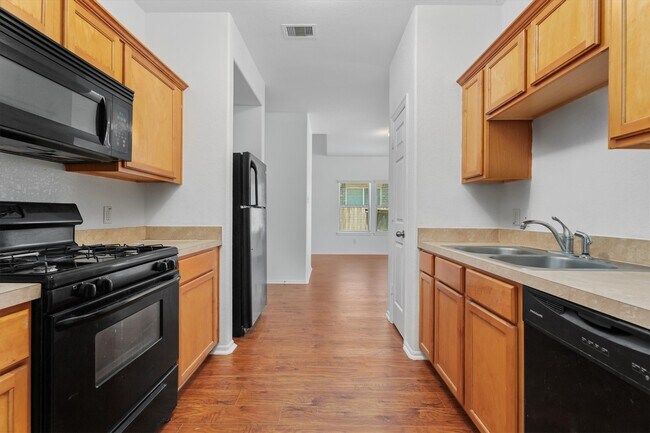Building Photo - 12230 Turchin Dr