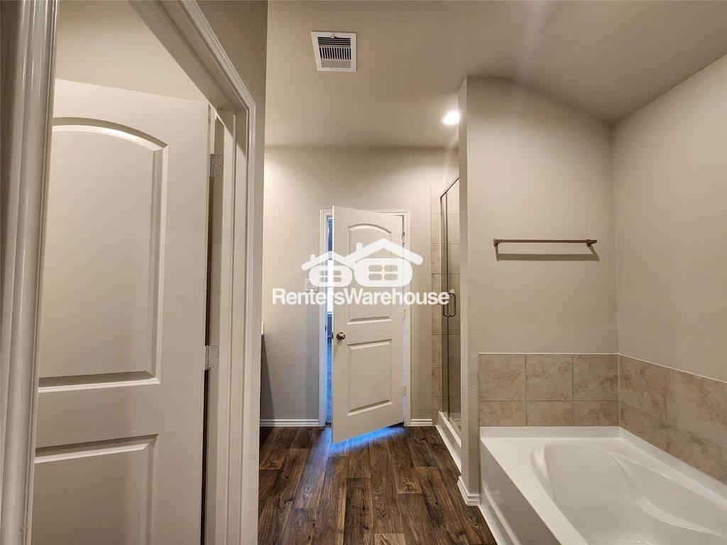 Building Photo - 18277 Eaton Mill Dr